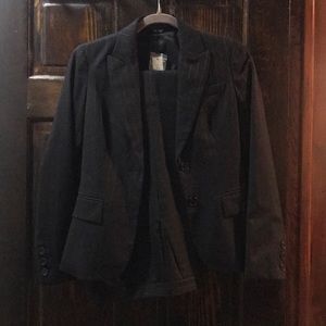 NEW WITH TAGS Woman’s Theory Suit